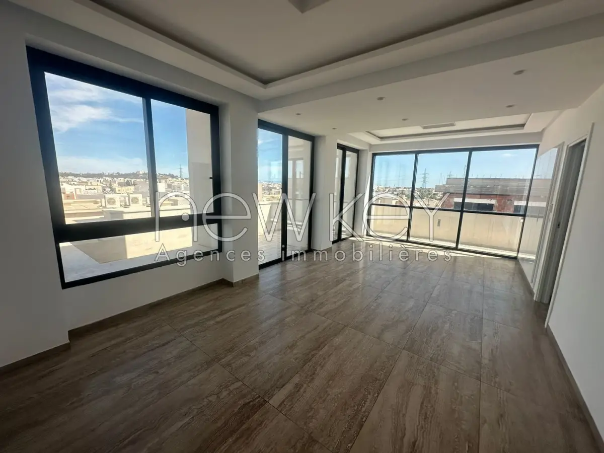 Bureau 164m²  à louer aux Jardins de Carthage