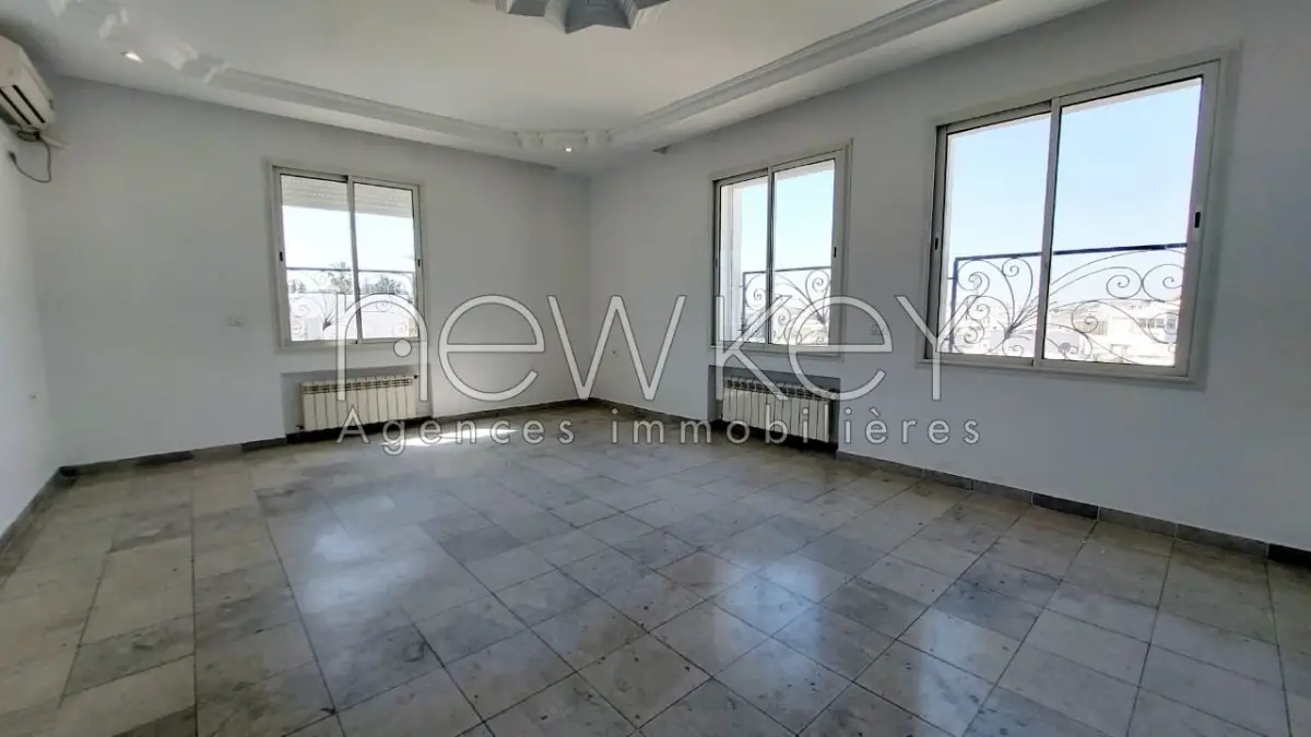 Magnifique duplex S+3 à La Marsa