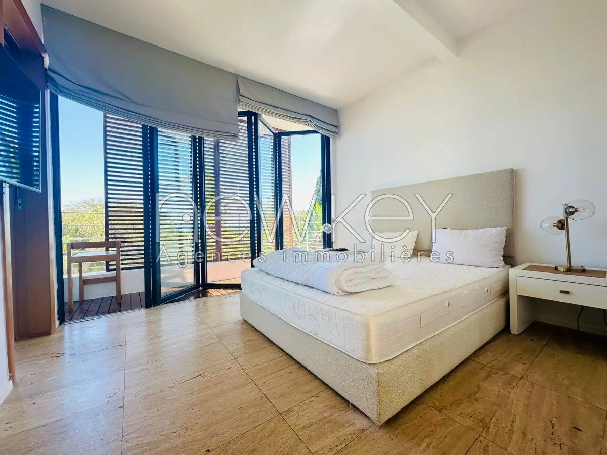 Coquet duplex S+2 meublé à Sidi Bou Said