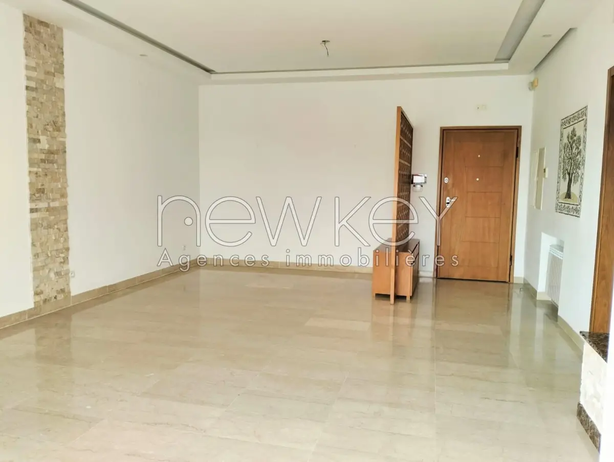 Magnifique Appartement S3 avec vue dégagée à vendre aux Jardins de Carthage