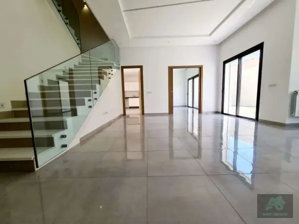 Duplex S+4 à la Marsa
