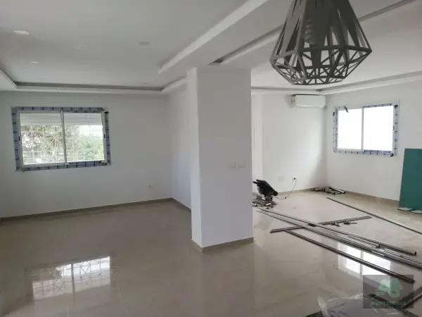 Duplex suspendu à la Marsa