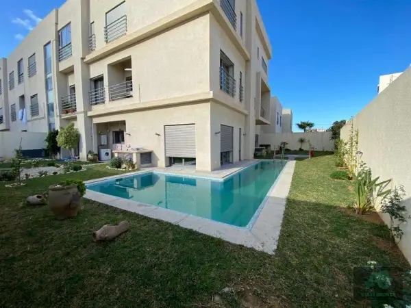 Duplex avec piscine à Gammarth