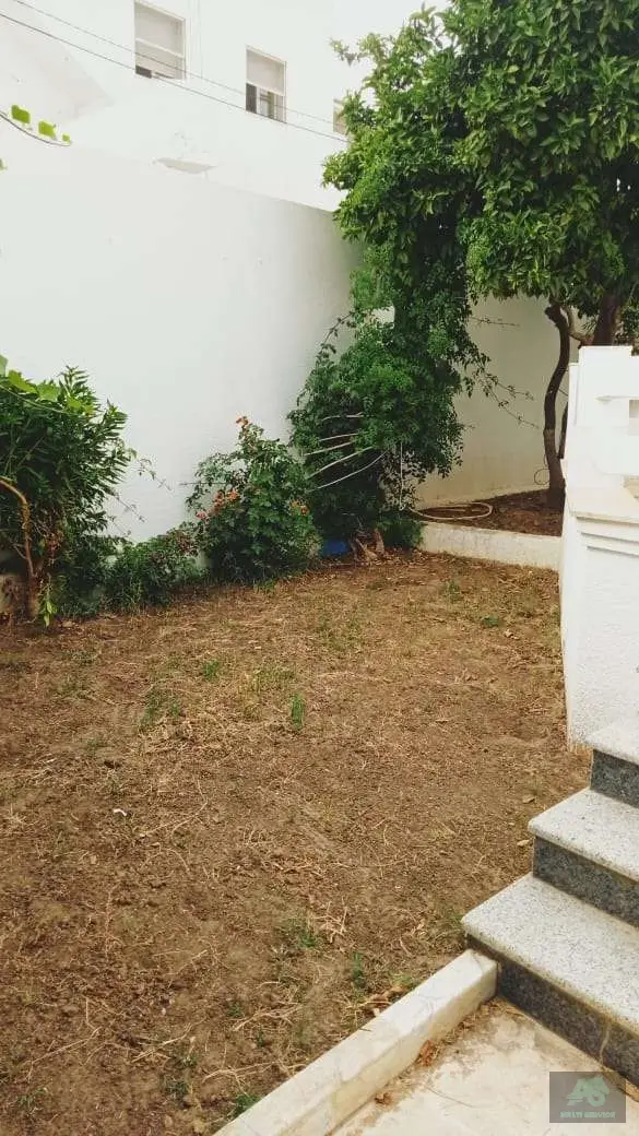 Coquette villa à cité des juges