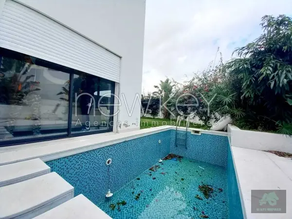 Magnifique villa S+4 à Gammarth