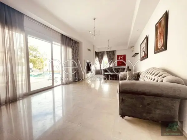 Villa S5 meublée à louer au Lac 2