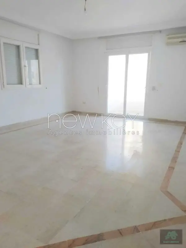 Appartement S3 à vendre à Cité Les Palmeraies