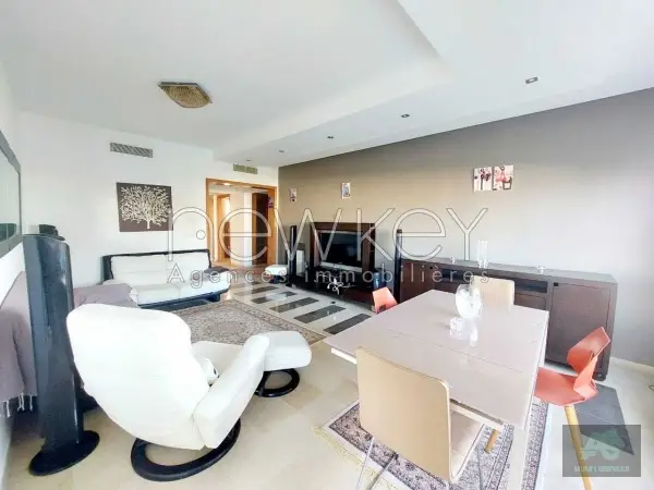S+2 vide à sidi daoued