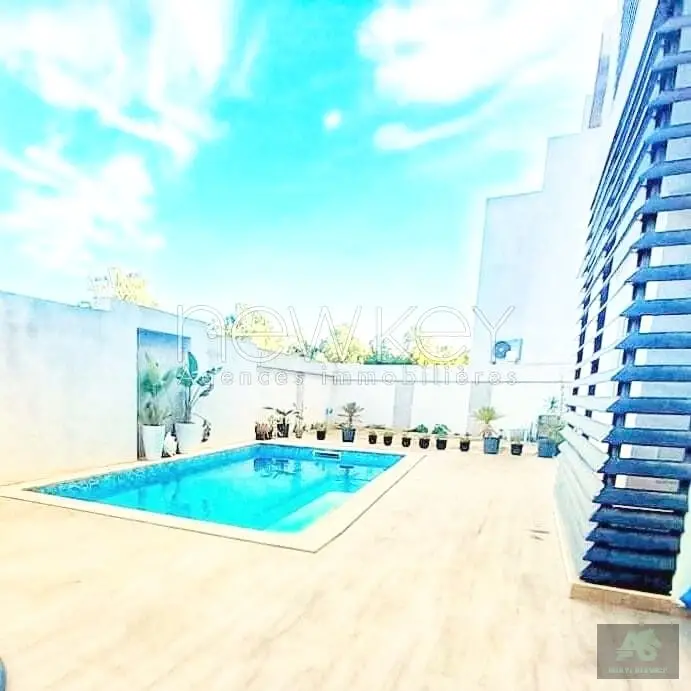 Appartement S3 avec piscine à La Soukra