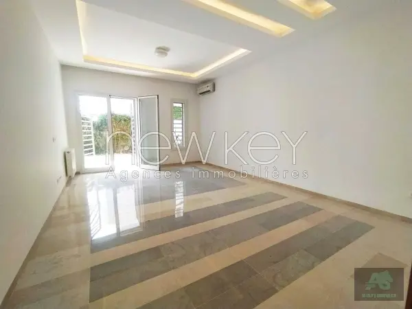 Appartement S2 avec jardin à vendre à La Soukra