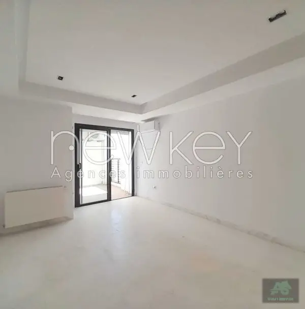 Bel Appartement S1 à vendre à La Soukra