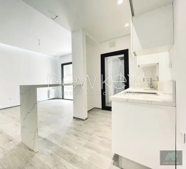 Coquet appartement S1 à vendre aux Berges du Lac 2
