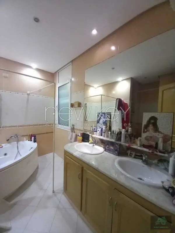 Triplex s+3 à la Marsa