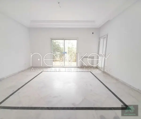 Appartement S+3 avec jardin à Ain Zaghouan