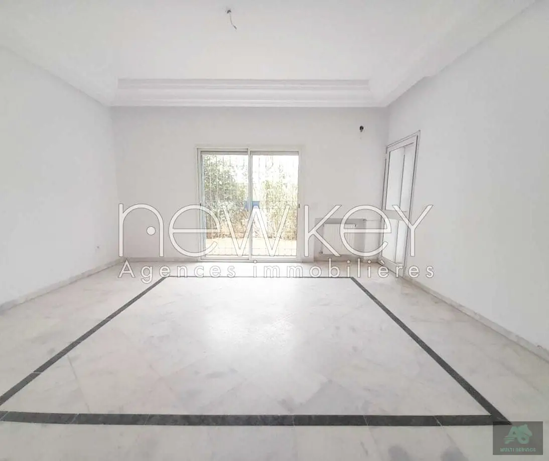 Appartement S+3 avec jardin à Ain Zaghouan