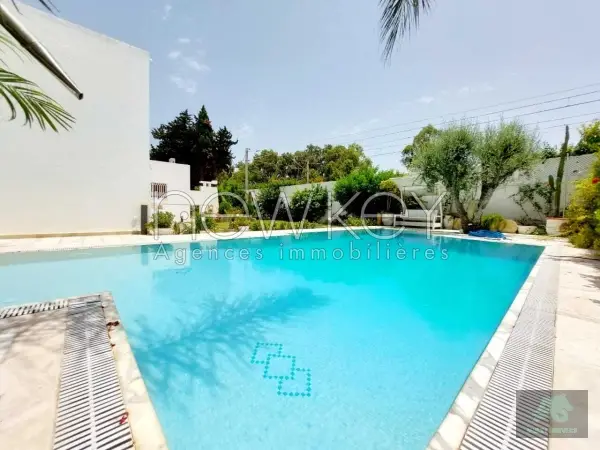Magnifique villa S+5 à Carthage