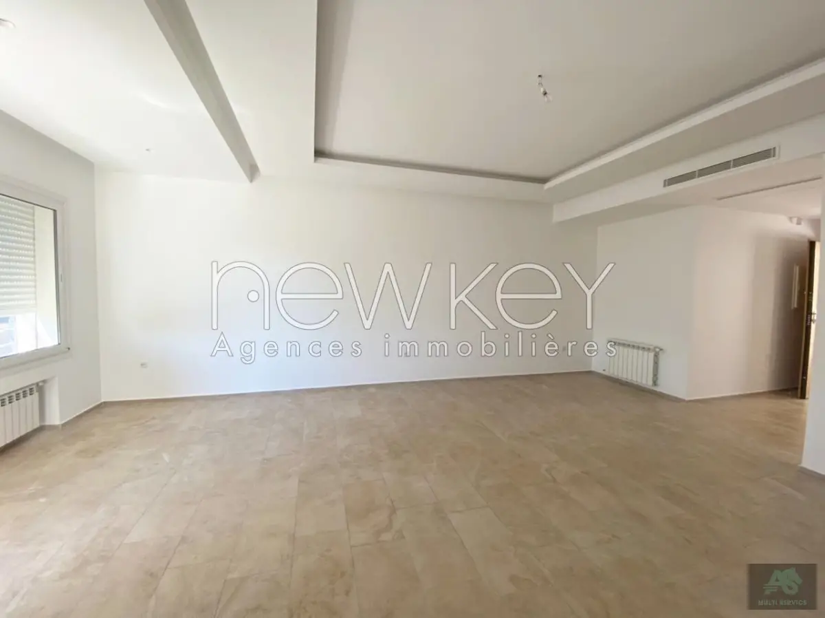 Appartement S+3 Neuf à louer à La Soukra