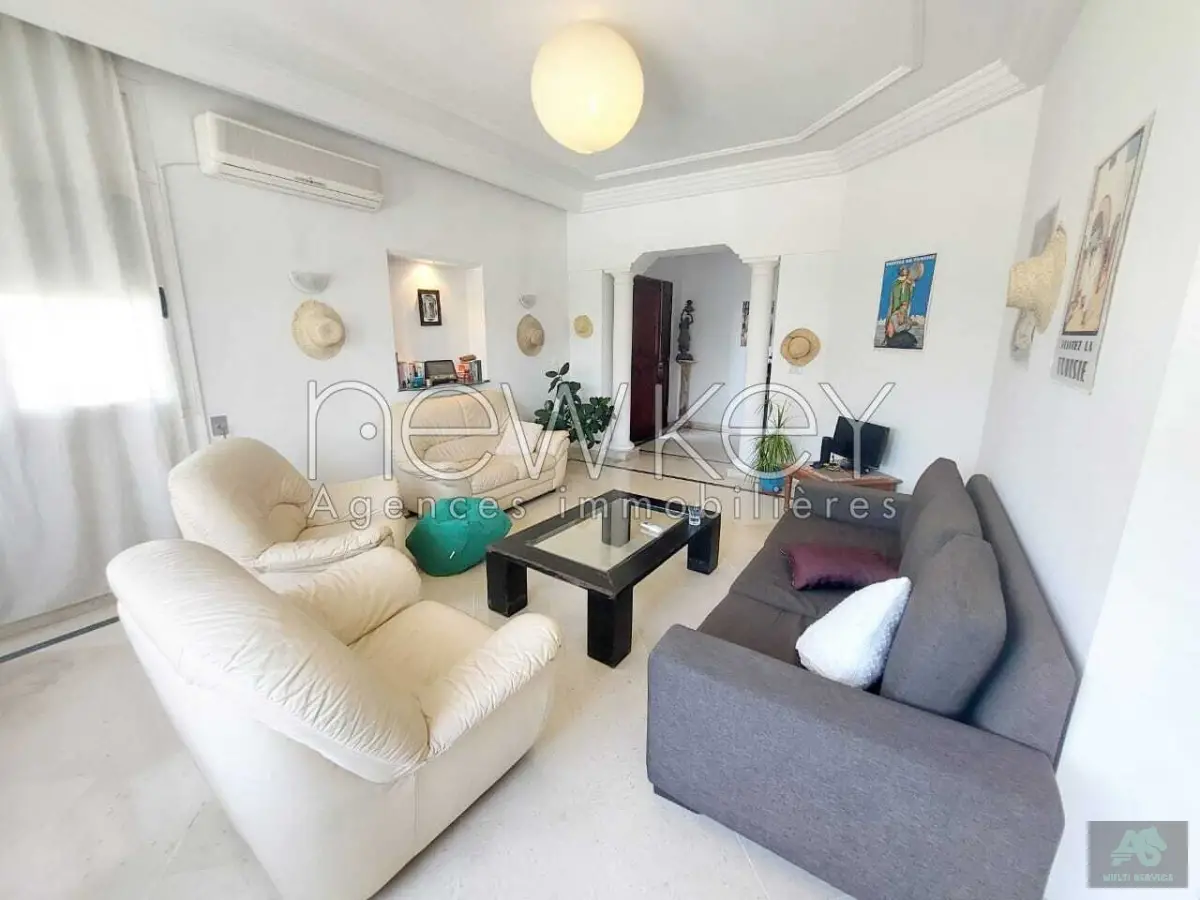 Etage de villa s3 Meublé à la Marsa plage