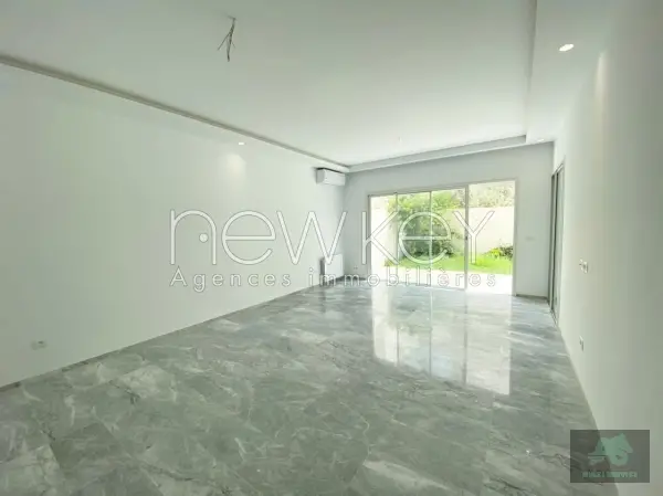 Appartement S+3 avec jardin à La Soukra