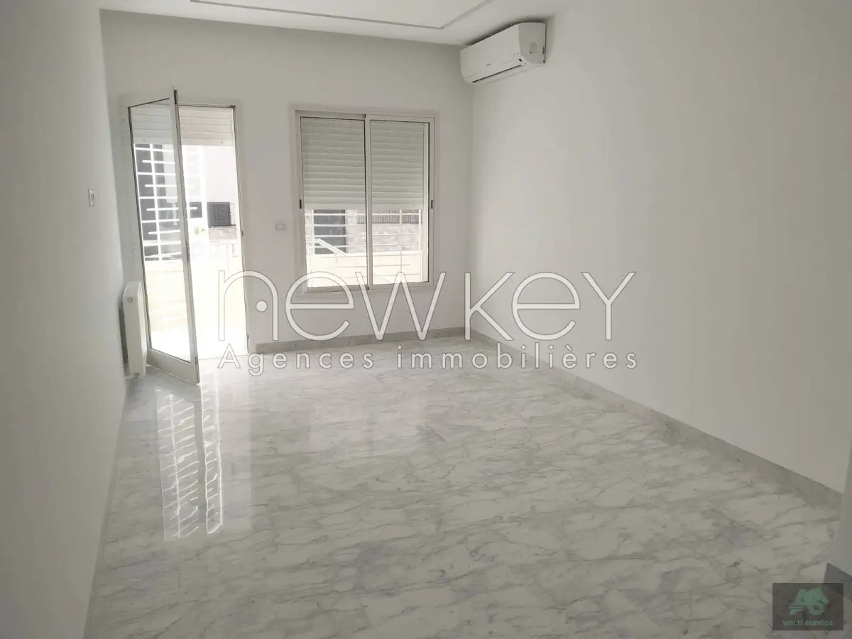 Un Appartement S+3 Neuf à louer à Ain Zaghouan Nord