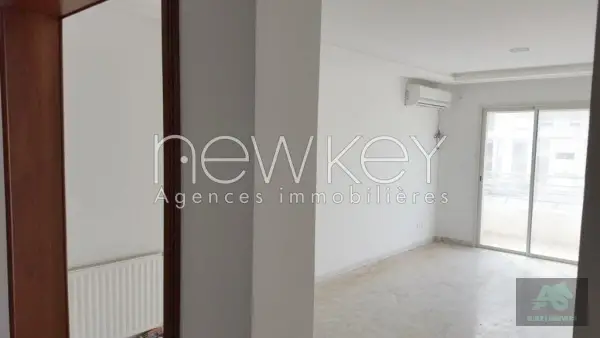 Appartement S+3 à Ain Zaghouan Nord