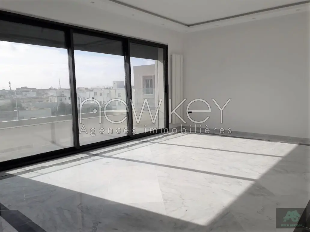 Appartement S+3 à vendre à la Marsa