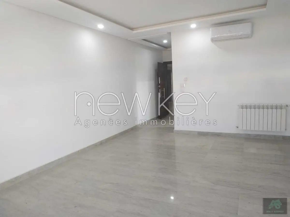 Un Appartement S+2 Neuf à vendre à Ain Zaghouan Nord