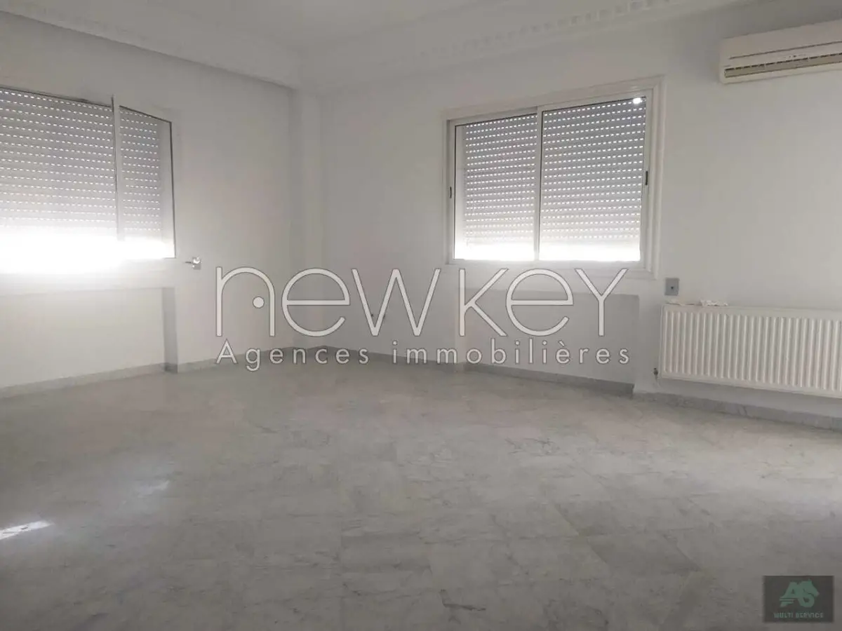 Un Appartement S+2 à louer à Ain Zaghouan Nord