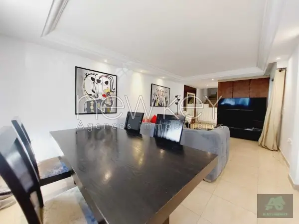 Duplex s+3 Meublé à la Marsa