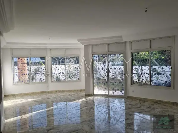 Coquette villa S+4 à louer à la Marsa