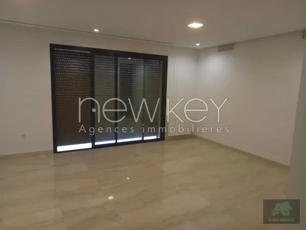Appartement S+3 à la Marsa