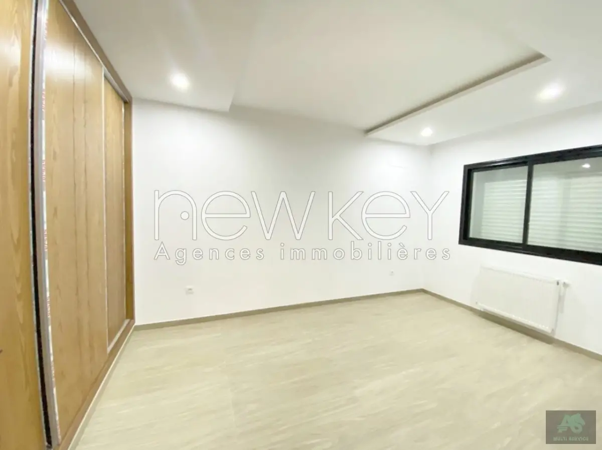 Un Appartement S+1 à louer à La Soukra