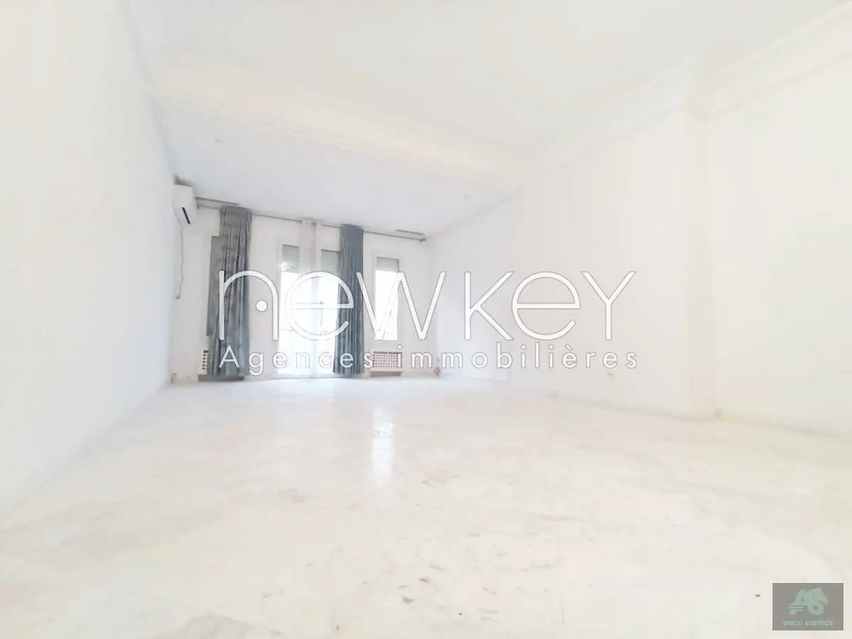 Appartement S3 meublé à louer aux berges du lac 2