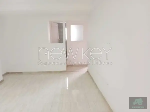 Un Rez-de-jardin S+1 à louer à La Soukra
