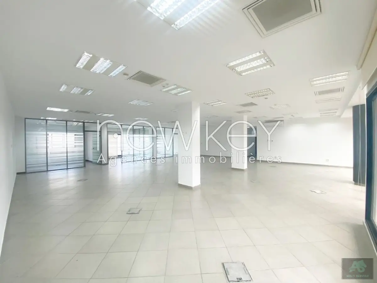 Bureaux à louer aux Berges du Lac 2