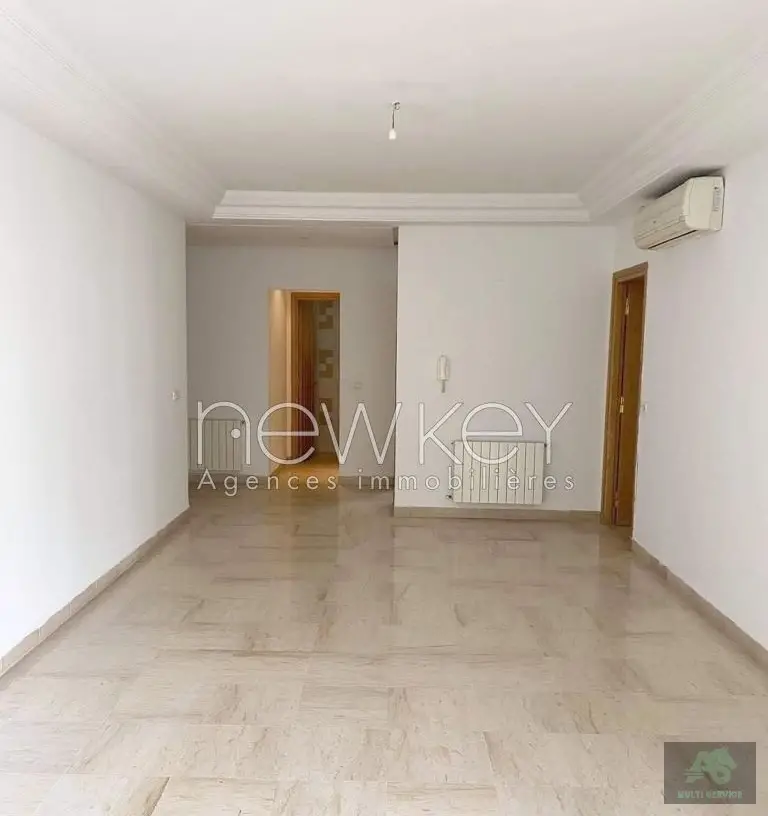 Un Appartement S+3 près de carrefour à Ain Zaghouan Nord