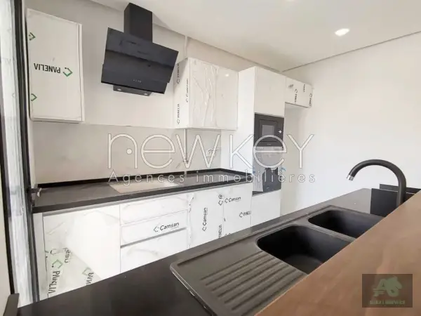 Appartement S1 neuf à vendre aux Berges du Lac 2