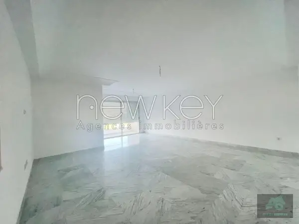 Un Appartement S+3 à louer à Ain Zaghouan Nord