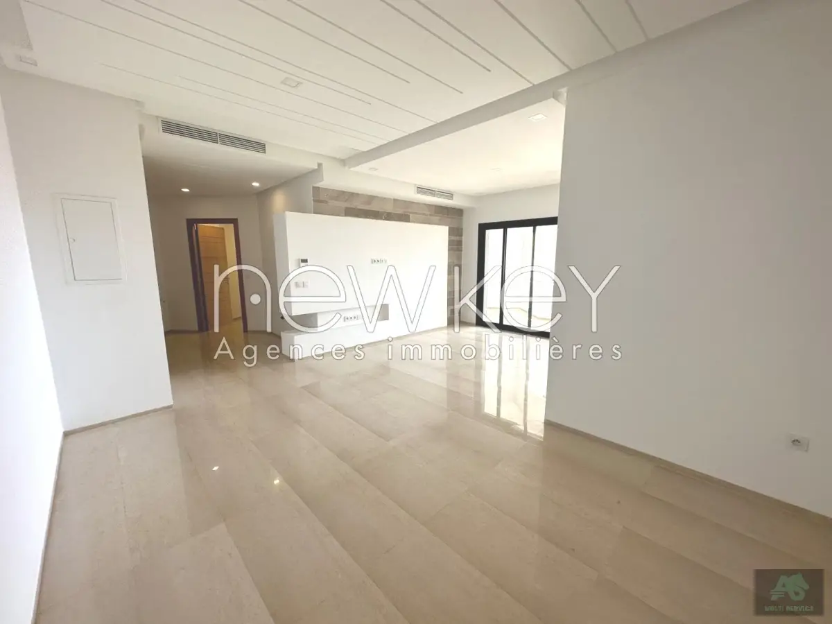 Appartement S3 avec vue dégagée à louer aux Jardins de Carthage