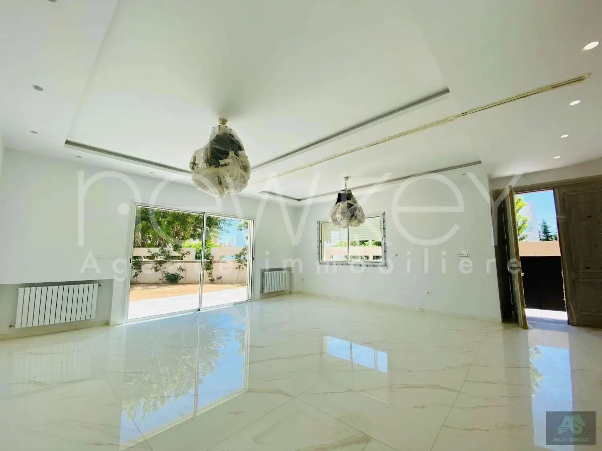 Villa S4 de 250 m² aux Berges du Lac 2