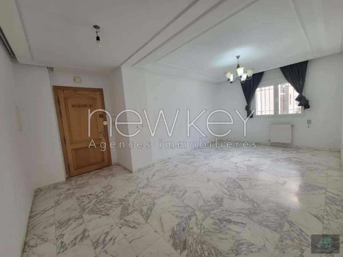 Un Appartement S+3 aux Jardins de L'Aouina
