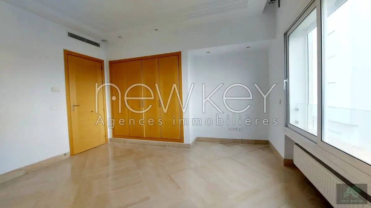 Un appartement S+3 a Gammarth