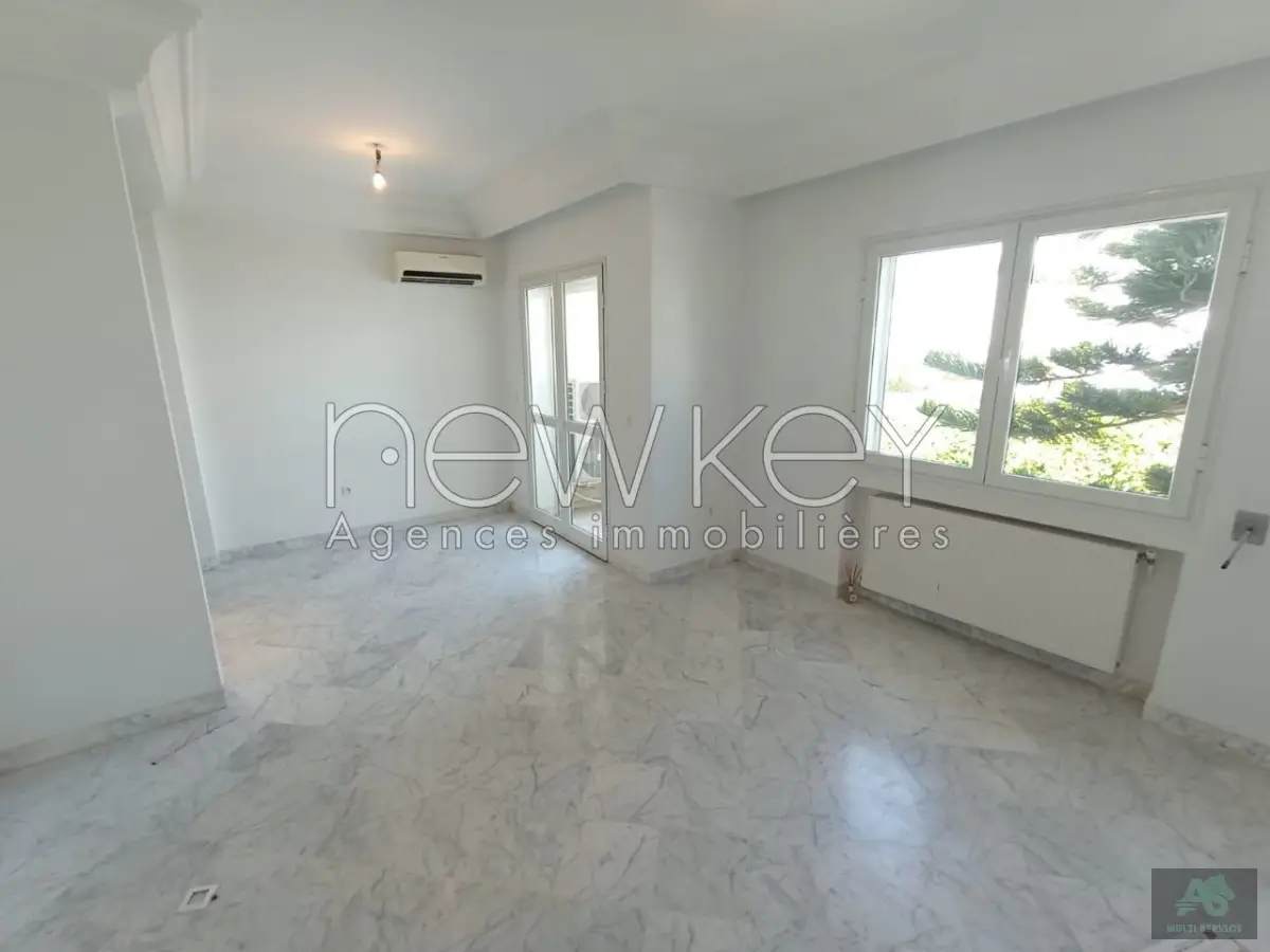 Un Appartement S+3 à louer à Ain Zaghouan