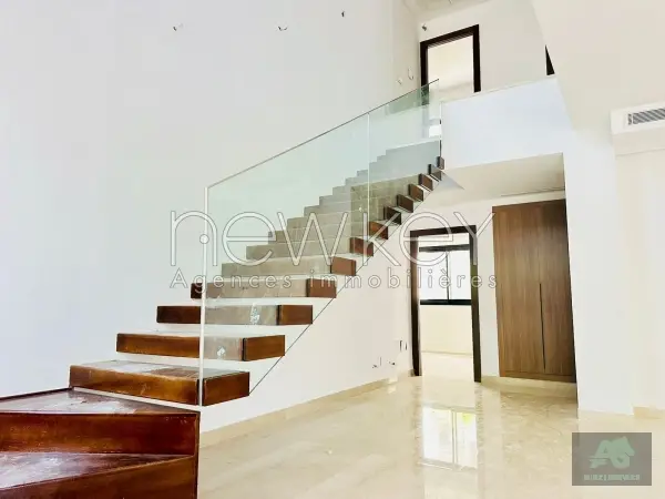 Duplex S3 avec entrée indépendante à vendre