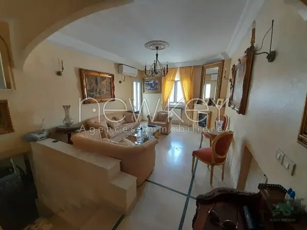 Duplex S+3 avec jardin a la Marsa