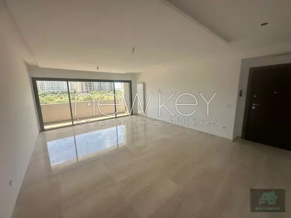 Appartement S3 avec vue dégagée à louer aux Jardins de Carthage