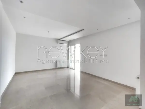 Appartement S2 vue dégagée à louer aux Jardins de Carthage