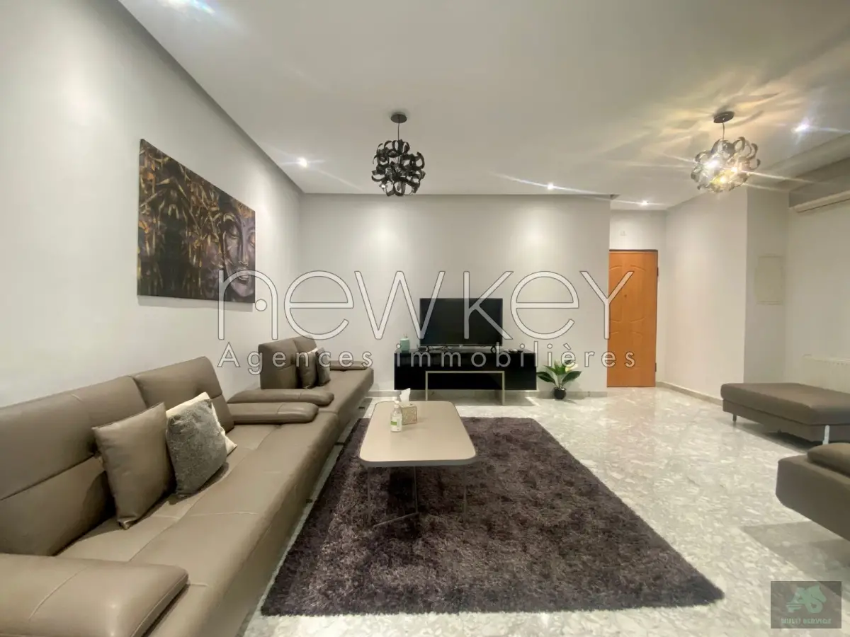 Appartement S+2 meublé avec jardin à louer au lac 2