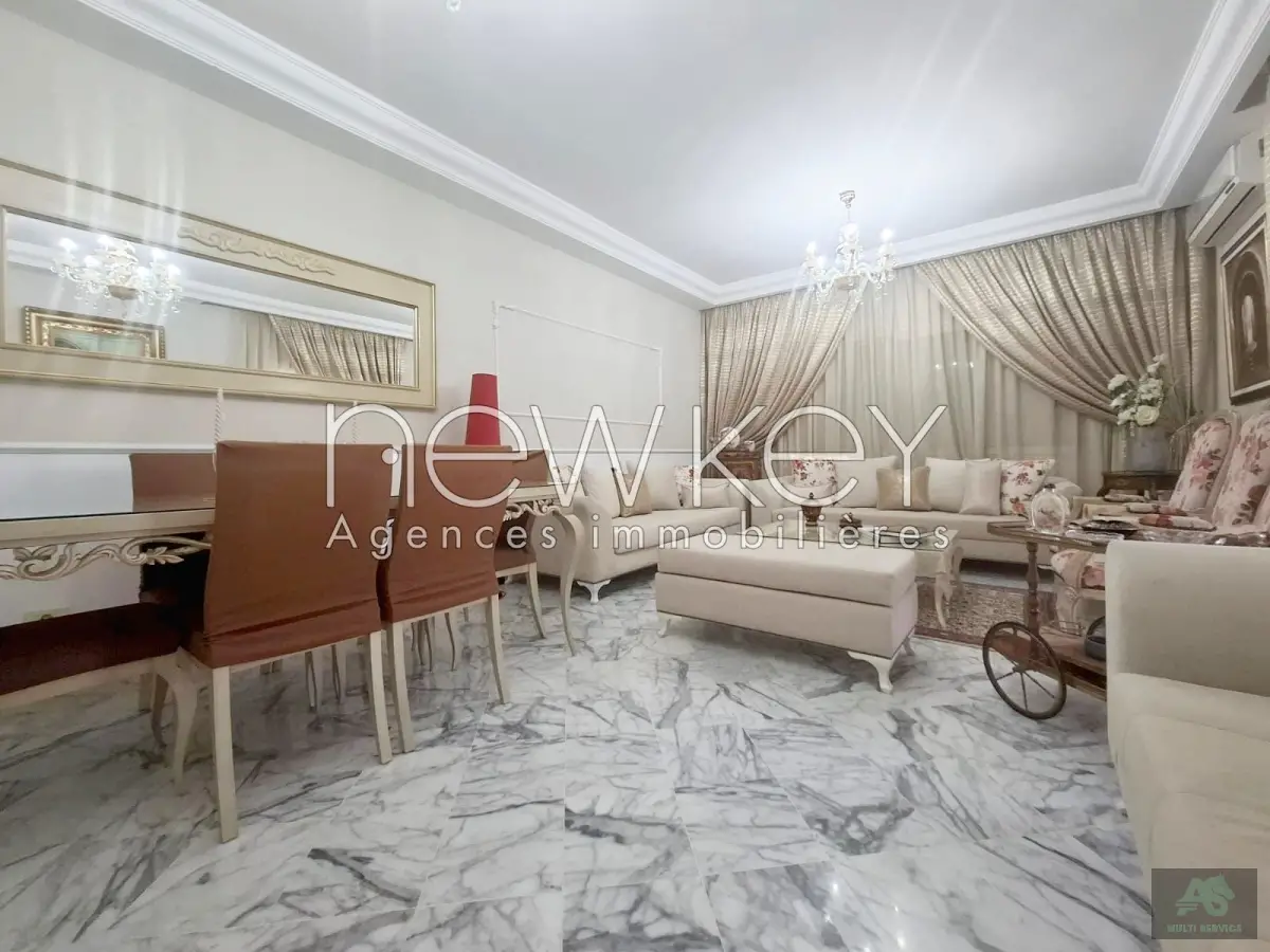 Un Appartement S+4 à vendre à La Soukra