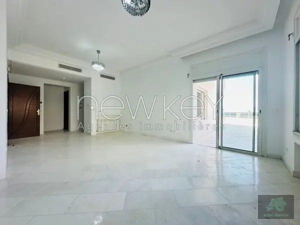 Appartement S+4 à louer aux berges du lac 1